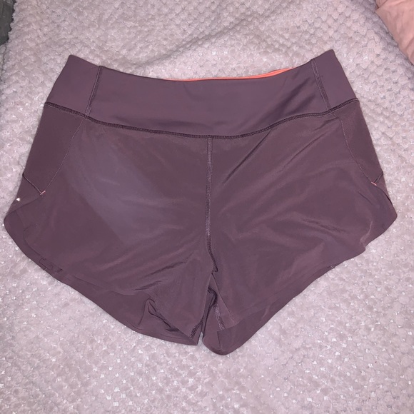 ❗️SOLD❗️Athleta run with it shorts - Picture 5 of 6